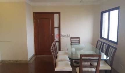 Amplo apartamento no Jardim Anália Franco