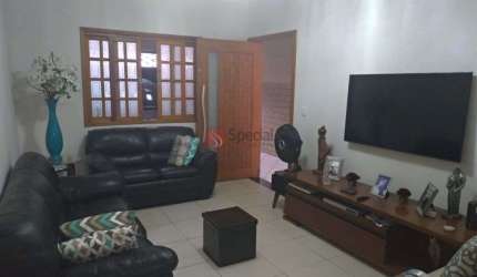 Lindo sobrado próximo ao Shopping Penha 3 quartos, 1 suíte e 2 vagas