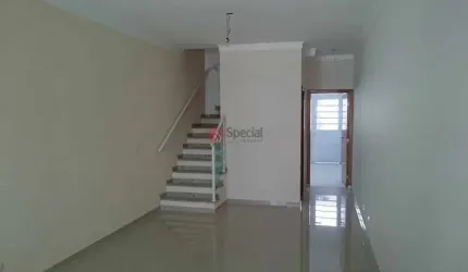 Sobrado lindo de 3 dormitórios, 1 suíte e 2 vagas na Vila Marari.