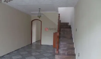 Sobrado com 4 quartos para locação no Jardim Vila Formosa.