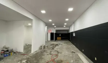 Prédio comercial no Tatuapé.