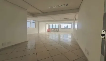Prédio para locação na Vila Carrão.