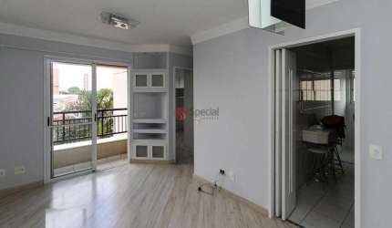 Apartamento à venda com 2 dorms e 1 vaga no Tatuapé.