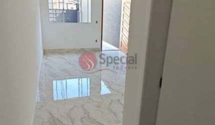 Sobrado novo no Jardim Santa Terezinha 2 dormitórios, 2 vagas a 200 metros  da Avenida São Miguel.