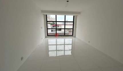 Apartamento no Tatuapé com 1 dormitorio, sala, 1 banheiro, próximo ao Metro Carrão.