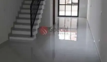 Sobrado Novo à venda na Vila  Alpina em rua tranquila.
