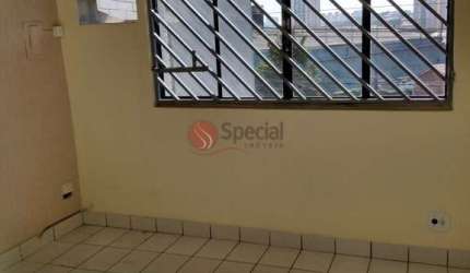 Sala comercial na Vila Carrão.