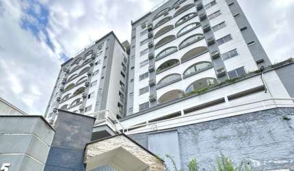 Apartamento com 3 quartos para alugar no Centro, Blumenau , 144 m2 por R$ 2.500