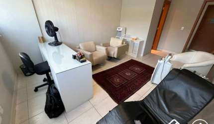 Sala Comercial para Aluguel no Evidence Mall