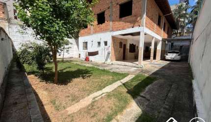 Casa em condomínio fechado com 5 quartos para alugar na Jornalista Guilherme Apgaua, 125, Buritis, Belo Horizonte por R$ 5.100