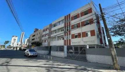 Apto frente sul, varanda, ventilado, sala p 2 ambientes, 3 qtos 1 ste, 2 vagas.