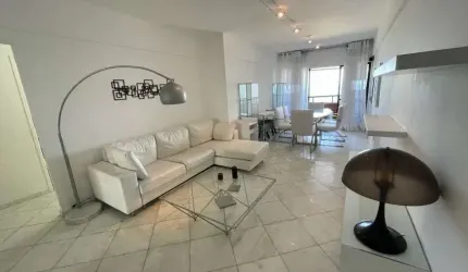 Apto beira mar em Candeias, 128m2, 4 qtos 2 suites, varanda, móveis fixos, lazer completo.