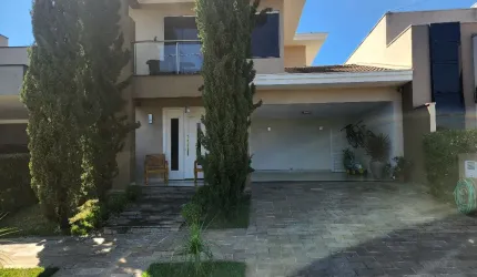 Belíssimo sobrado em frente ao lago Condomínio Village Damha II