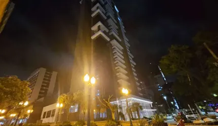 Ponto comercial para alugar na Avenida República Argentina, Água Verde, Curitiba, 278 m2 por R$ 18.200
