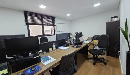 Sala Comercial para locação no Bigorrilho.