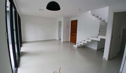 Casa com 2 Dormitorios