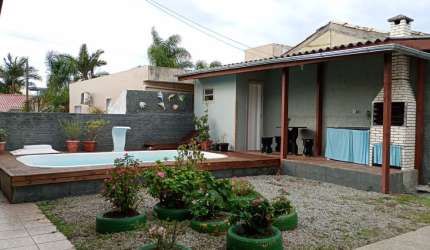 Casa com 3 dormitórios