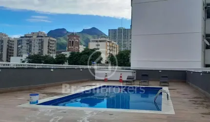 Excelente Localização !!!... varanda/ 2qts/ dep compl/ infra total