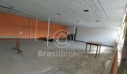 Salão comercial em plena Av. Dom Hélder Câmara, com 375m²