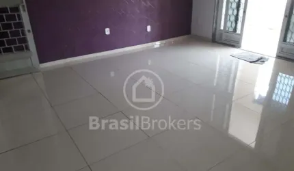 Casa à venda com 321,00m² e 3 quartos em Rocha Miranda, Rio de Janeiro - rj