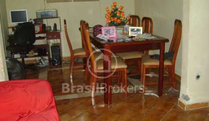 Casa à venda com 101,00m² e 2 quartos em Cavalcanti, Rio de Janeiro - rj
