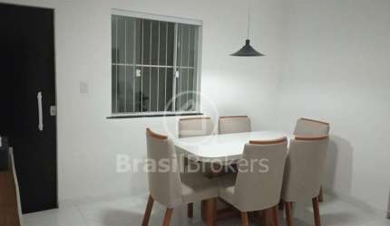 Ótima Casa Triplex em Irajá