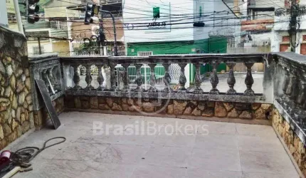 APARTAMENTO TIPO CASA NO MÉIER