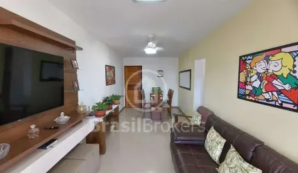 Sala + dois quartos com dependências no Meier