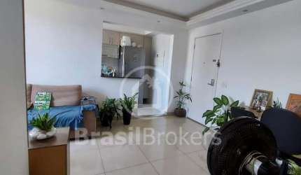 Apartamento 2 quartos com suíte varanda, vaga e 2 elevadores condomínio Bella Vita