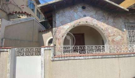 Casa de 2 quartos em vila, localizada em Quintino, Rio de Janeiro, RJ