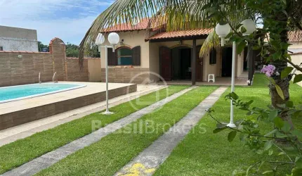 Excelente casa linear em Jaconé