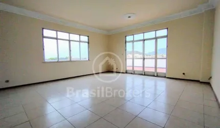 Encontre o seu refúgio em uma ampla cobertura no Méier