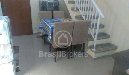 Casa de Vila à venda com 95,00m² e 3 quartos em Sampaio, Rio de Janeiro - rj