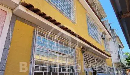 Casa de Condomínio à venda com 215,00m² e 3 quartos em Madureira, Rio de Janeiro - rj