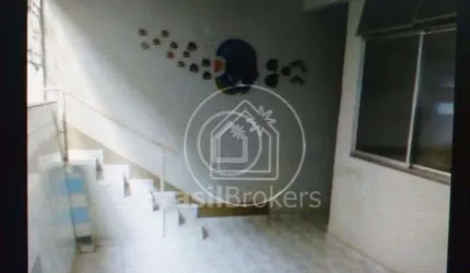 Casa à venda com 550,00m² e 3 quartos em Encantado, Rio de Janeiro - rj