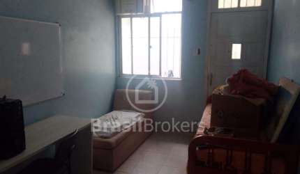 Casa 6 quartos, sendo 3 suítes