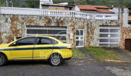 Casa de Condomínio 4 quartos, sendo 4 suítes