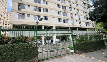Excelente apartamento de 2 quartos com dependência completa! Rua Mapurari / Engenho de Dentro.