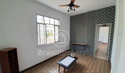 Apartamento 2 quartos + dependência no Méier