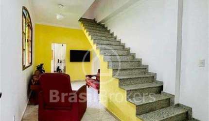 Casa à venda com 119,00m² e 3 quartos em Vaz Lobo, Rio de Janeiro - rj