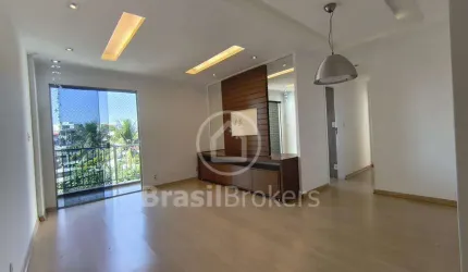 Apartamento 96 m2 em Irajá - 2 quartos com dependência completa e varanda