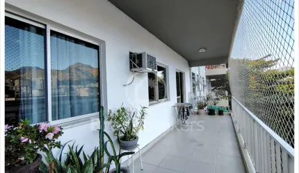 Excelente Apartamento Dois Quartos e Varandão c Duas Vagas