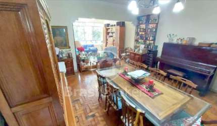 Apartamento de 3 quartos com 116 m² a 4 minutos do Largo da Segunda Feira e 6 do metrô São Francisco Xavier