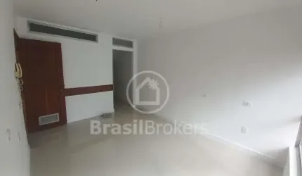 ✨ Sala Comercial com 5 repartições /  Pronta para o Sucesso na Tijuca ✨