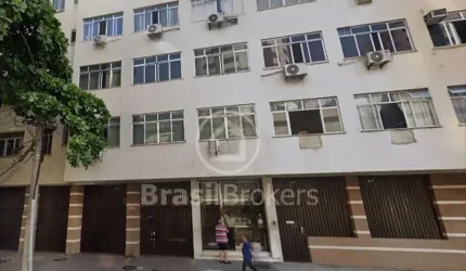 2 quartos com dependencia e vaga /em frente shopping Tijuca
