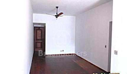 Apartamento com 2 quartos no Humaitá