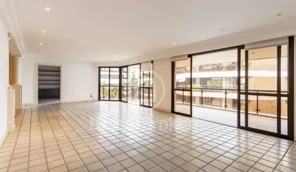 Exclusividade e sofisticação com 251 m² no Condomínio Parque Monjope na Lagoa
