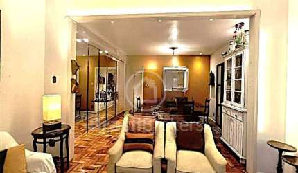 Apartamento com 3 quartos no Leblon