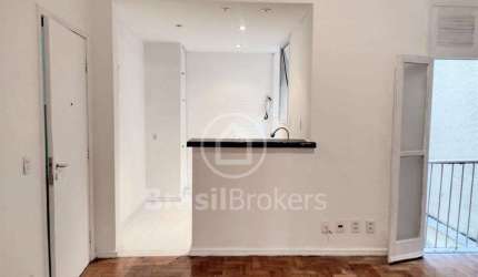 Apartamento à venda no Cosme Velho com 2 quartos e 61 metros