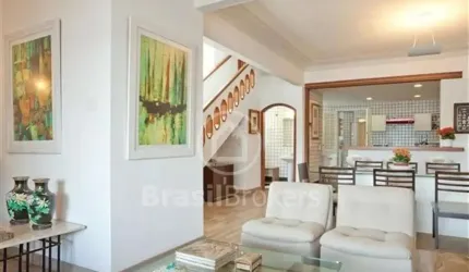 Casa 3 quartos, sendo 2 suítes